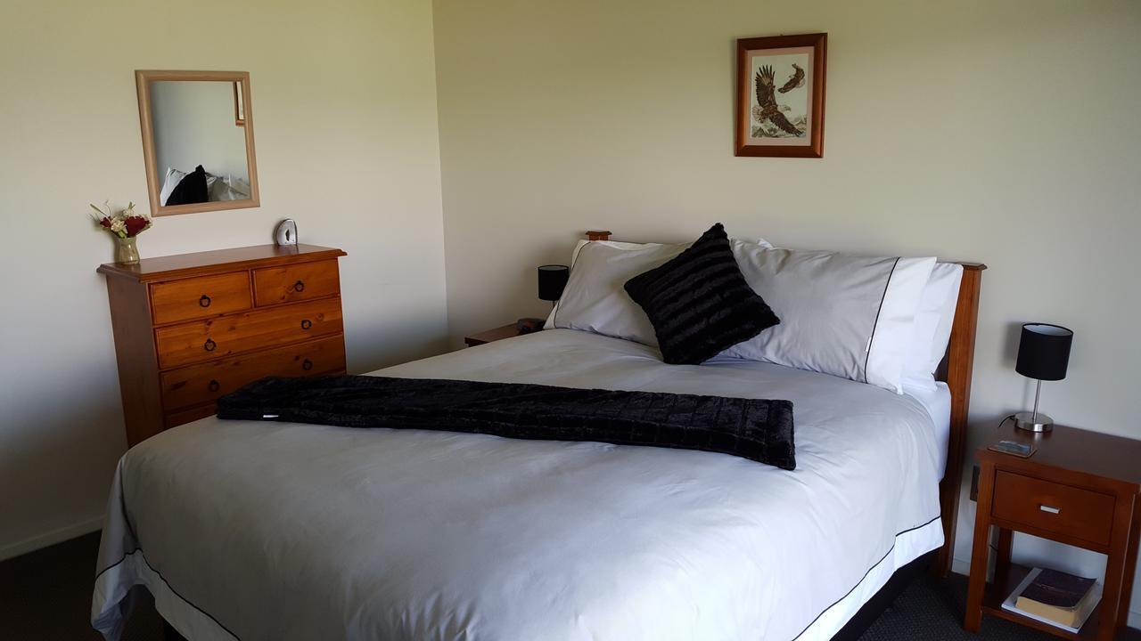 Athenree Waterside Accommodation Exterior photo